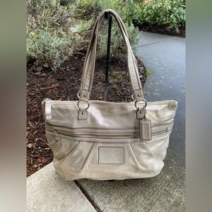 Rare Coach Poppy Shimmering Silver Tote